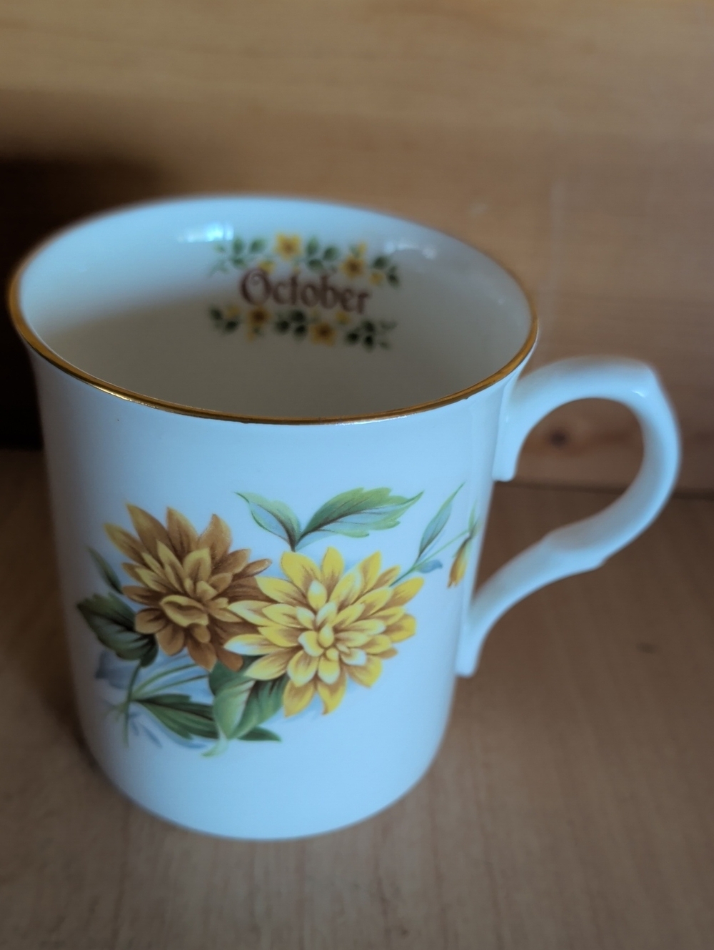 Crown Trent, October Floral Bone China Mug with Gold Trim. Staffordshire England